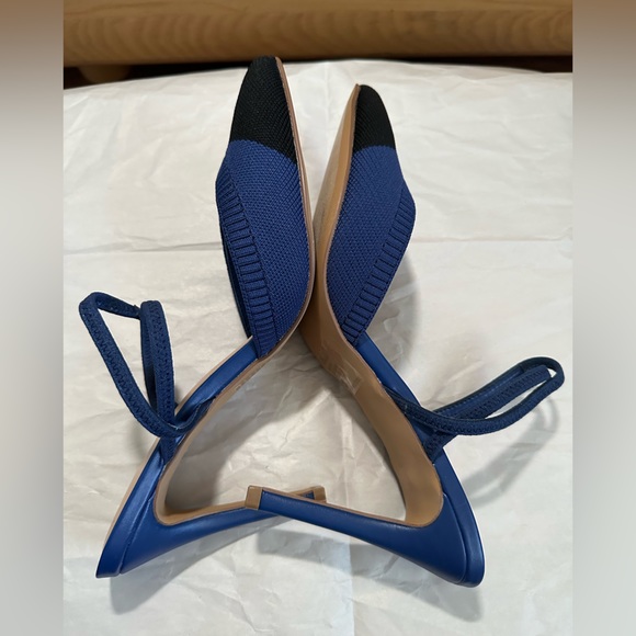 JustFab | Pheme Cap Toe Pump - Picture 4 of 15